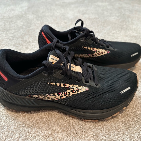 Brooks Shoes - Brooks Adrenaline GTS 22 Womens Running Shoes Cheetah Limited Edition Sz: 7 B